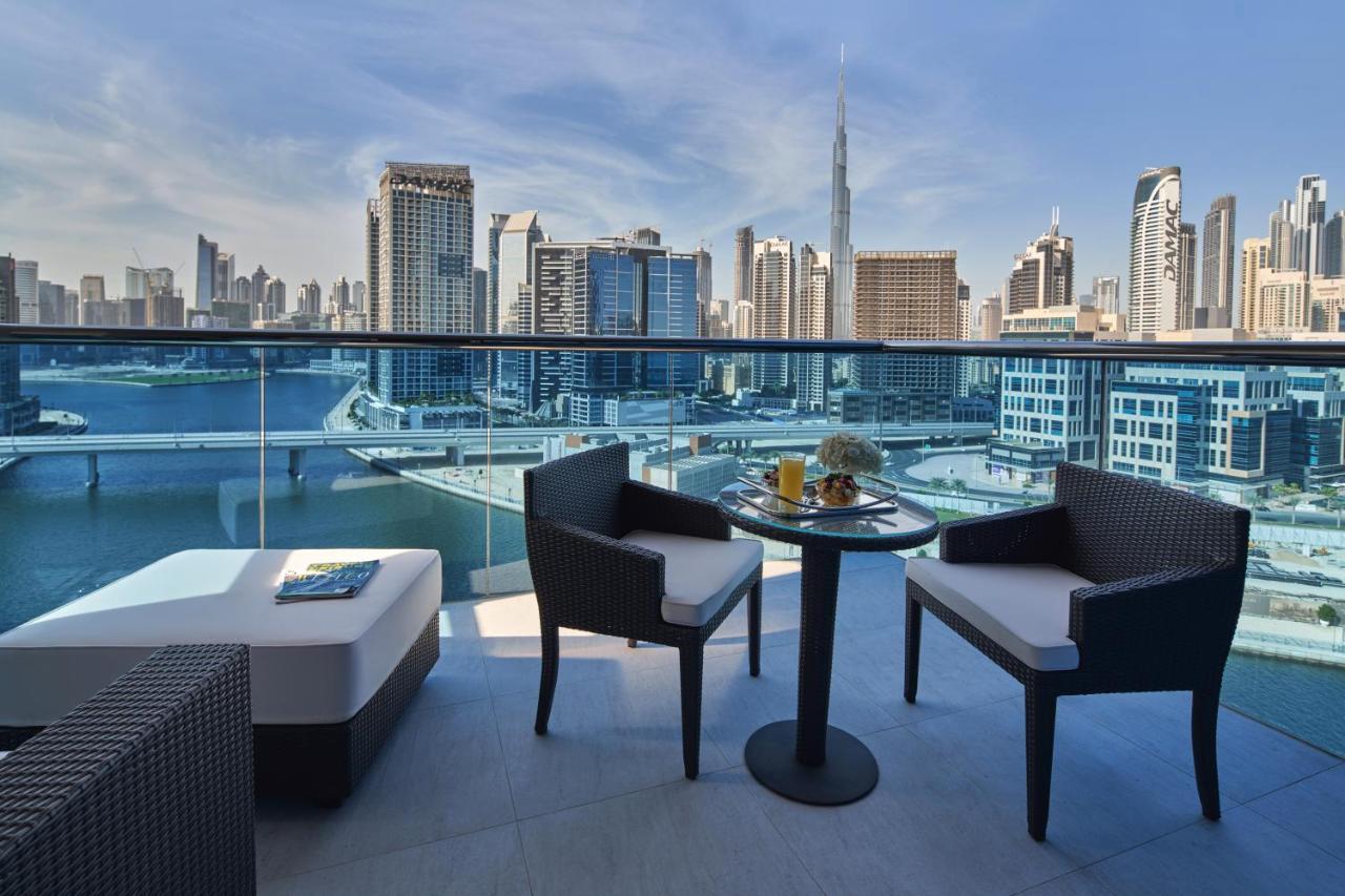 Hyde Hotel Дубай Екстериор снимка