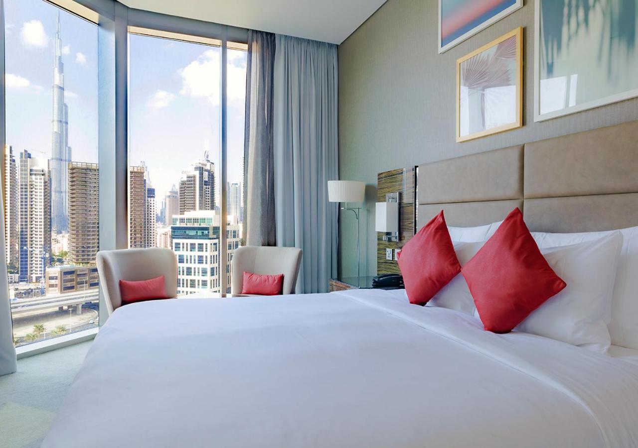 Hyde Hotel Дубай Екстериор снимка A bedroom at the Address Downtown Hotel
