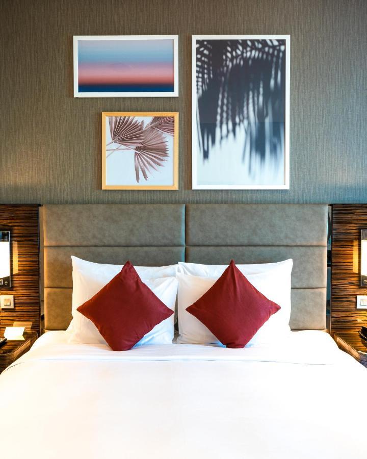 Hyde Hotel Дубай Екстериор снимка Deluxe Room