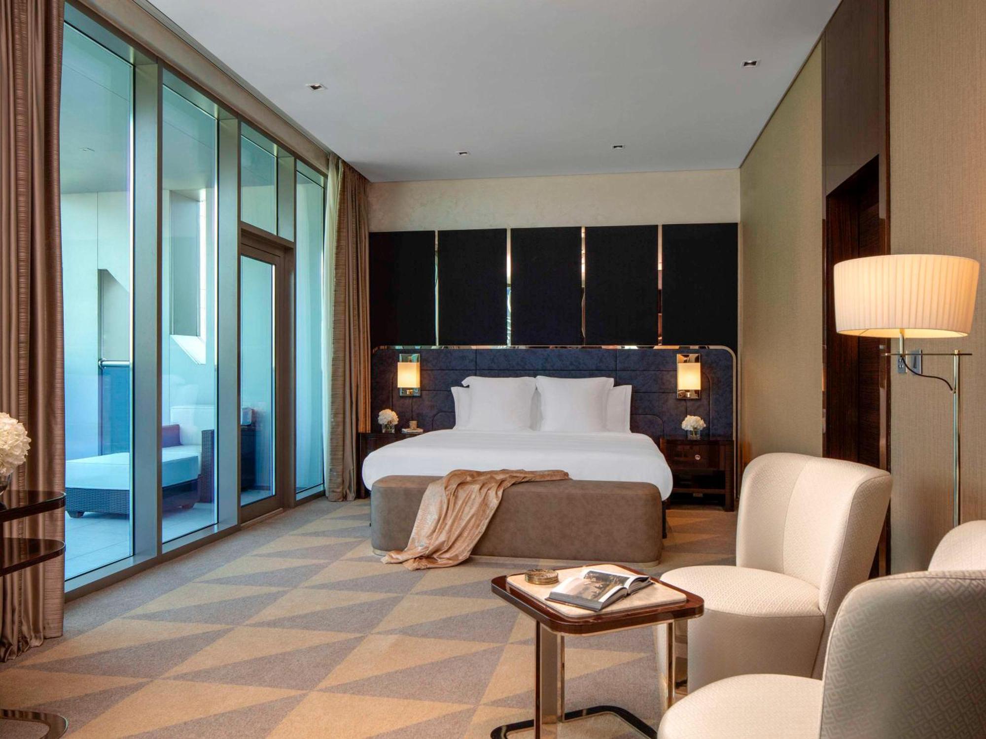 Hyde Hotel Дубай Екстериор снимка